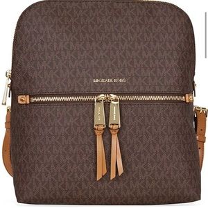 NWT Michael Kors Rhea zip medium slim Logo back pack